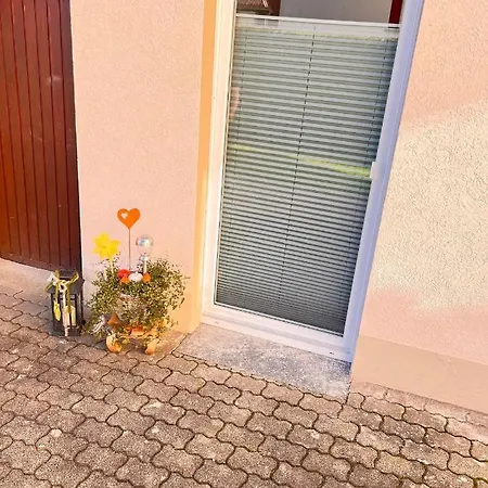Ferienwohnungen Rhoenschnuppe Bischofsheim an der Rhoen Exterior photo